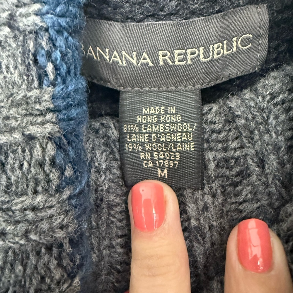 Banana Republic Turtleneck Sweater - Black and Gray Stripes Lamb Wool & Wool 🐑 - Picture 3 of 5